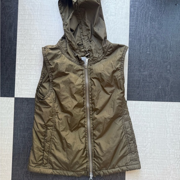 Add Olive Hooded Puffer Vest Size small - Picture 1 of 6